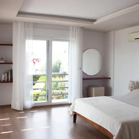 Gorgeous 5br 5ba With Private Pool 别墅 库萨达斯