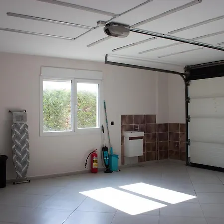 Gorgeous 5br 5ba With Private Pool Vila