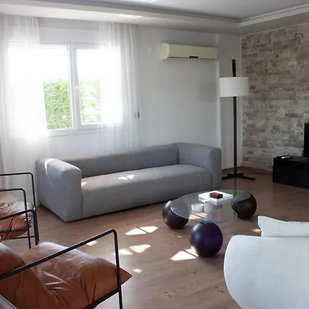 Gorgeous 5br 5ba With Private Pool וילה